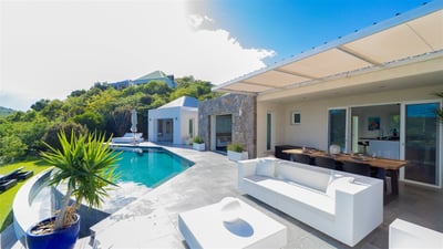 Luxury Villa Photo #4