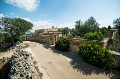 Luxury Villa Photo #16