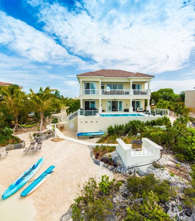 Luxury Villa Photo #2