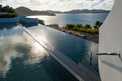 Luxury Villa Photo #6