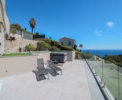 Luxury Villa Photo #24