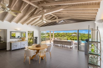 Luxury Villa Photo #14