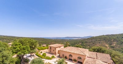 Luxury Villa Photo #8