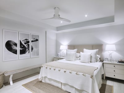 Luxury Villa Photo #15