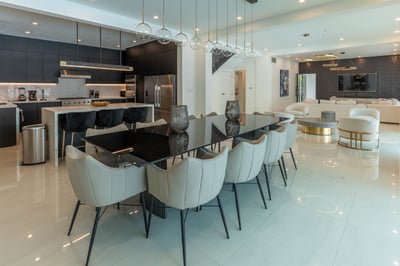 Luxury Villa Photo #27