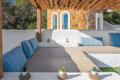Luxury Villa Photo #11