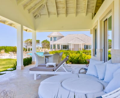 Luxury Villa Photo #36