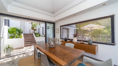 Kitchen & Dining Area
