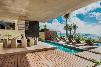 Luxury Villa Photo #4