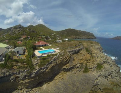 Luxury Villa Photo #4