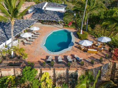 Luxury Villa Photo #51
