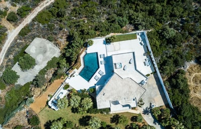 Luxury Villa Photo #5