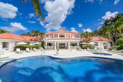 Luxury Villa Photo #2