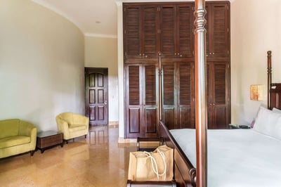 Luxury Villa Photo #60