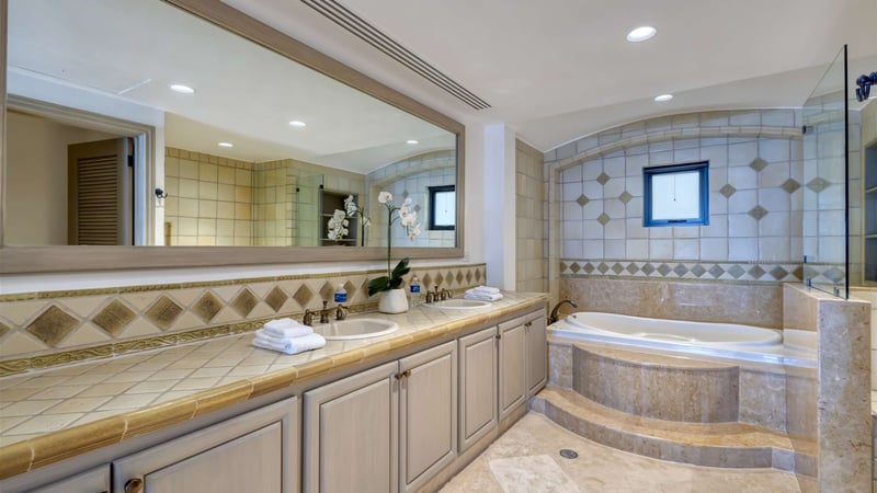 Puerta del Sol Condo C503