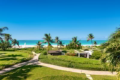 Luxury Villa Photo #11
