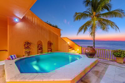 Luxury Villa Photo #8