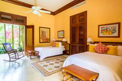 Luxury Villa Photo #26
