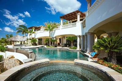 Luxury Villa Photo #10