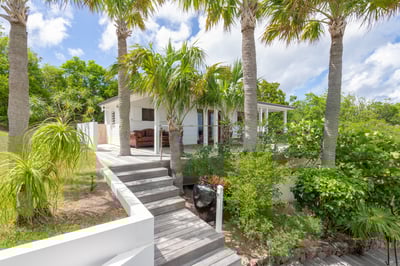 Luxury Villa Photo #13