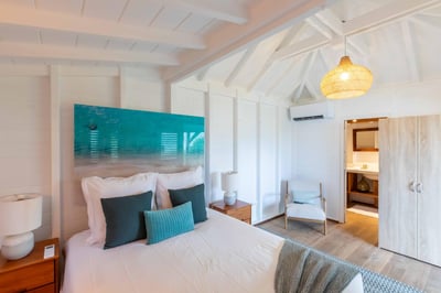 Luxury Villa Photo #30
