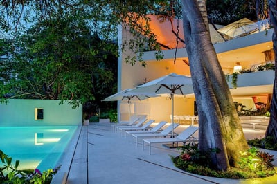 Luxury Villa Photo #4