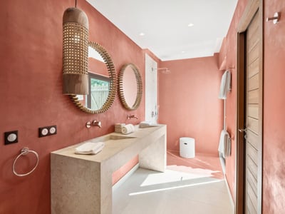 Luxury Villa Photo #25