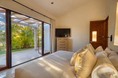 Luxury Villa Photo #41