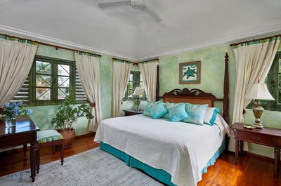 Luxury Villa Photo #30