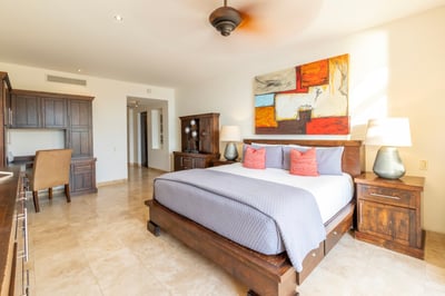 Luxury Villa Photo #42