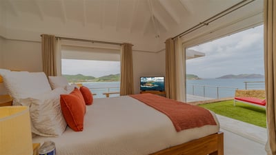 Luxury Villa Photo #36