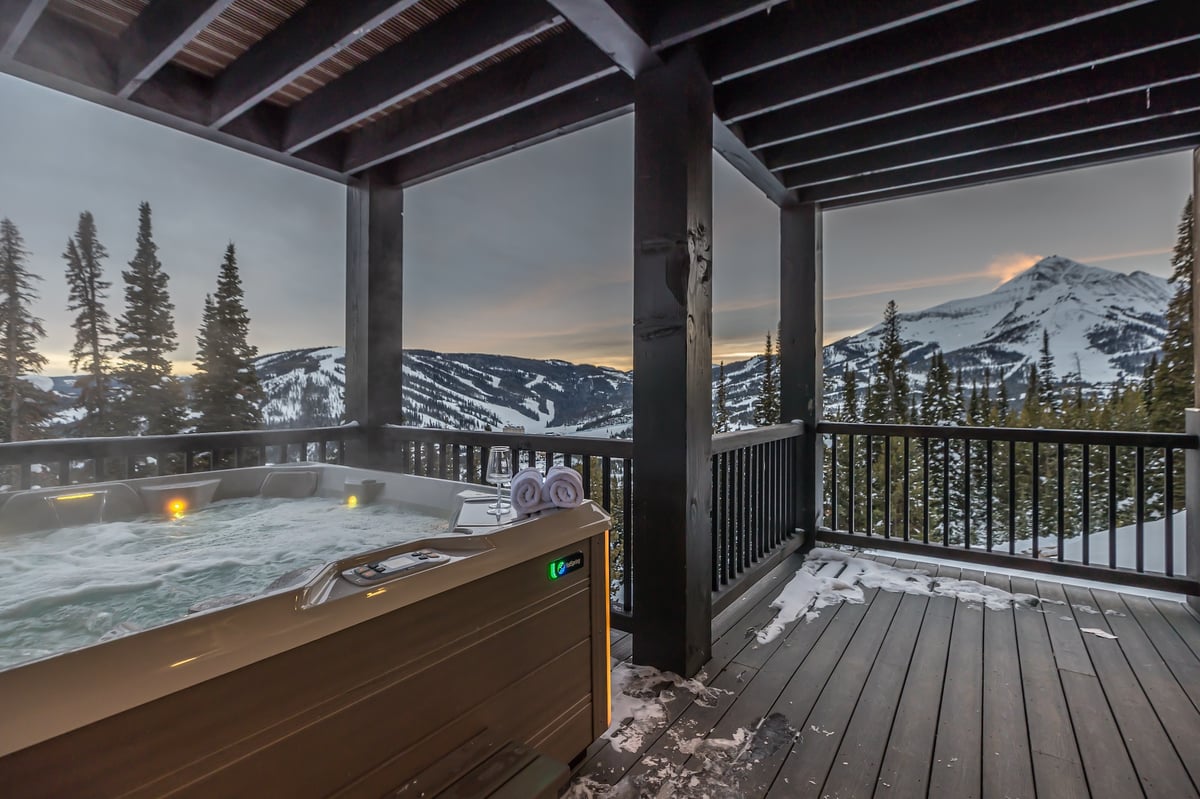 22 Lower Cascade Ridge