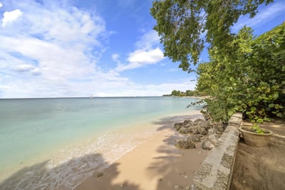 Luxury Villa Photo #6