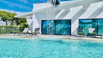 Luxury Villa Photo #5