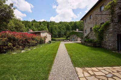Luxury Villa Photo #10