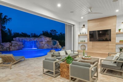 Luxury Villa Photo #17