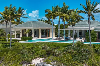Luxury Villa Photo #8