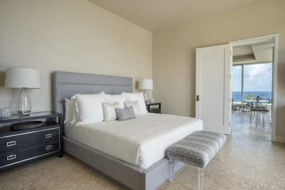 Luxury Villa Photo #10