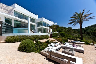 Luxury Villa Photo #2