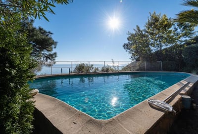 Luxury Villa Photo #4