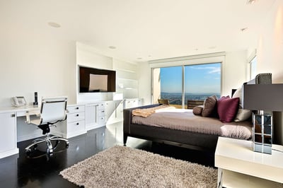 Luxury Villa Photo #40