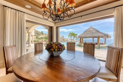 Luxury Villa Photo #35