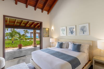 Luxury Villa Photo #59