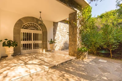 Luxury Villa Photo #20