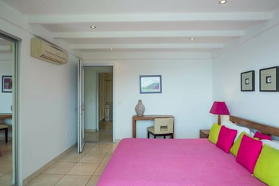 Luxury Villa Photo #23