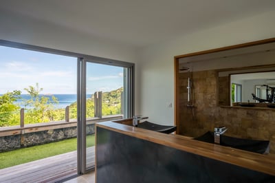 Luxury Villa Photo #35