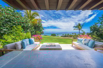 Luxury Villa Photo #17