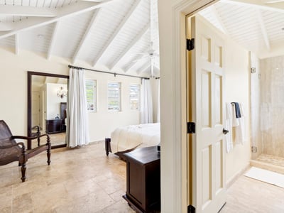 Luxury Villa Photo #50