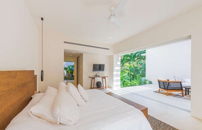 Luxury Villa Photo #41