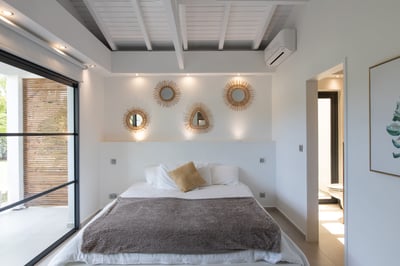 Luxury Villa Photo #43